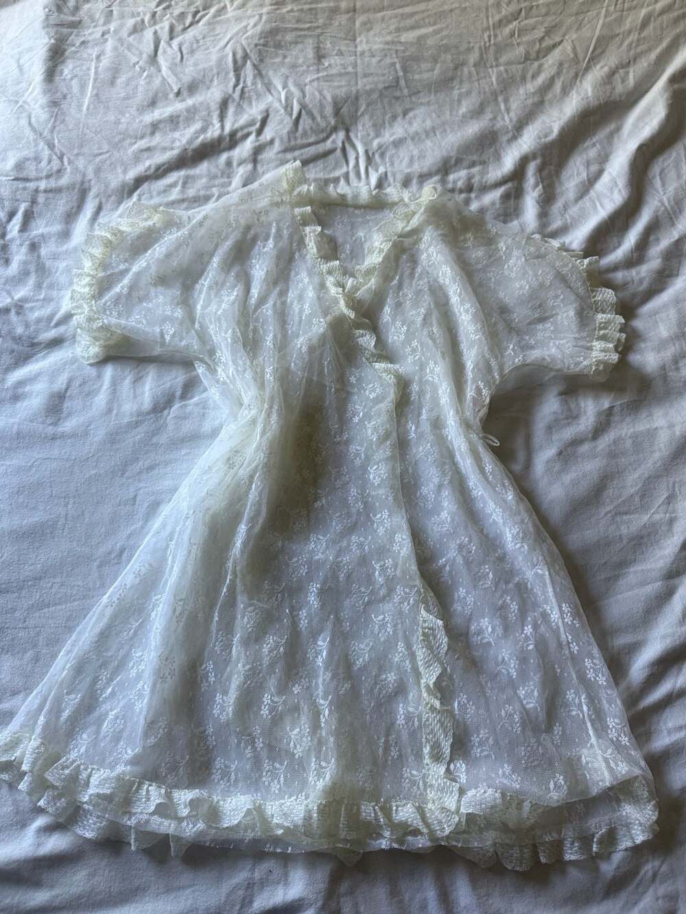 Blush Vintage Lace Robe Size S White Floral Sheer Ruffle